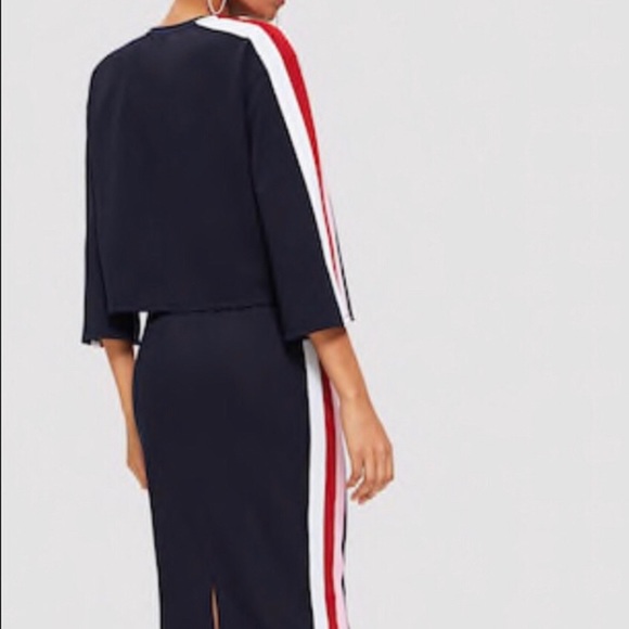 Striped 3/4 length sleeve Top - Picture 3 of 3